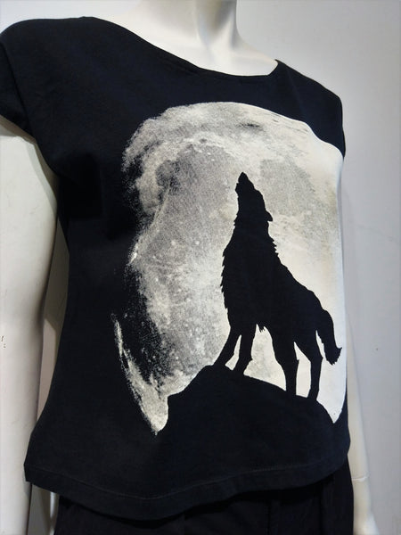 Wolf Howling